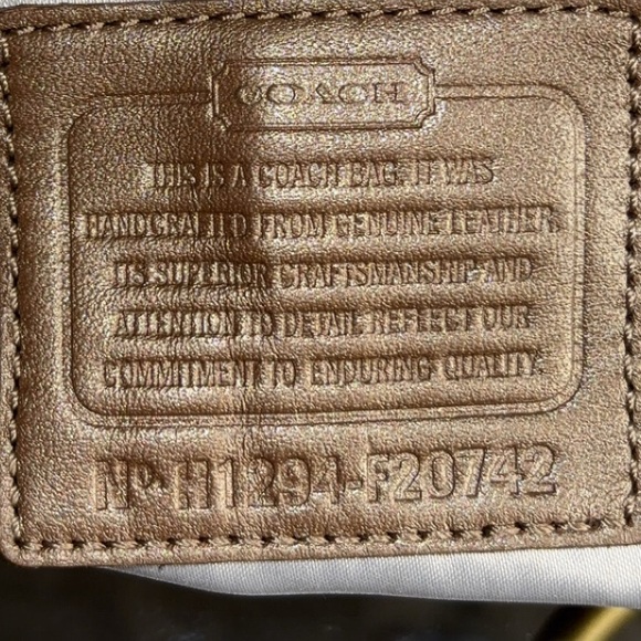 Coach 2012 Gallery copper Embossed Leather Tote EUC - Picture 14 of 15